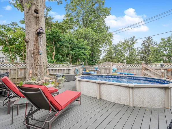 76 Whitman Avenue image 21 of 27