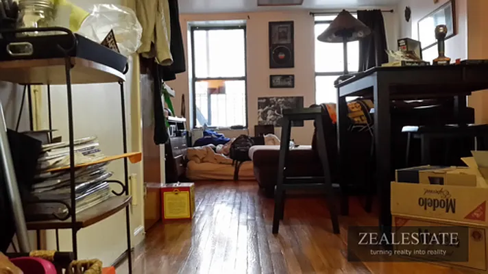 Rented by ZealEstate Group Inc | media 82