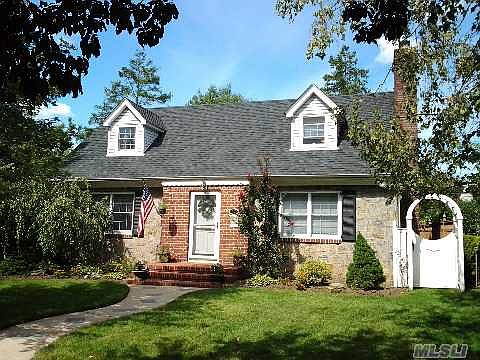 1st image of 13 Midland Dr