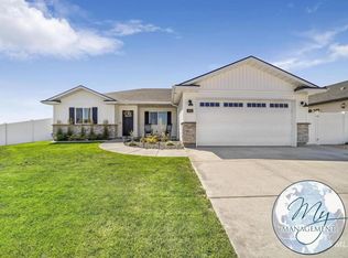492 April Ave, Twin Falls, ID 83301