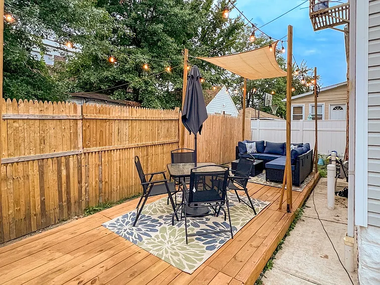 222 E Henry St #1 — Photo 11