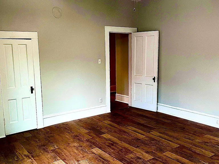 510 N Cherry St — Photo 17