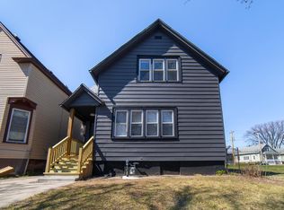 2937 North 11th STREET, Milwaukee, WI 53206