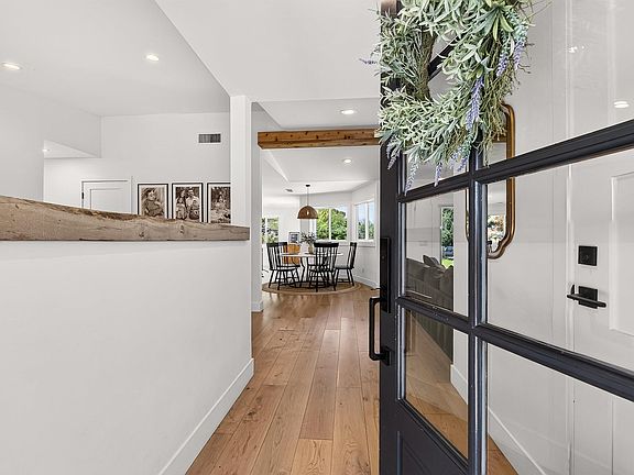 5th image of 824 Alden Ln