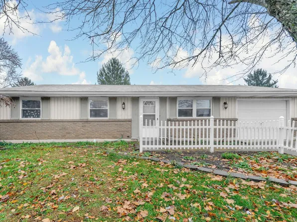 2020 Sioux Dr, Circleville, OH 43113