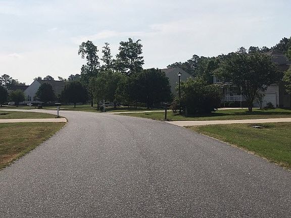 5th image of 505 Duchess Ln