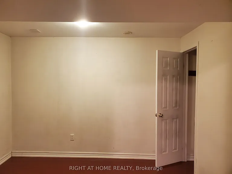 38 Cliff Gunn Rd #BASEMENT — Photo 7