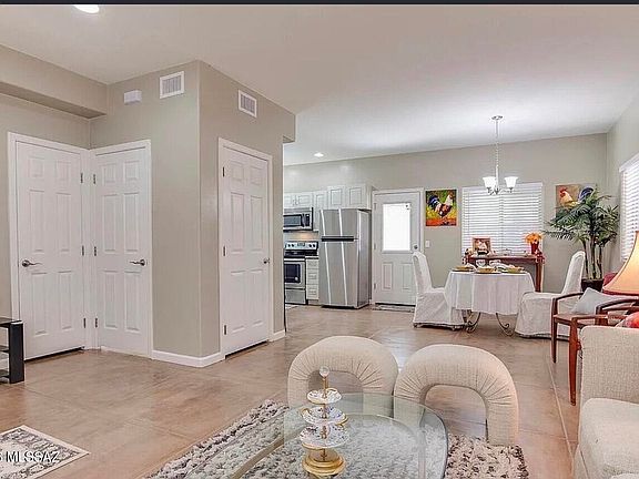 5th image of 3623 E Bellevue St