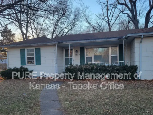 1635 SW Burnett Rd, Topeka, KS 66604