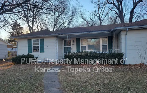 1635 SW Burnett Rd Photo 1
