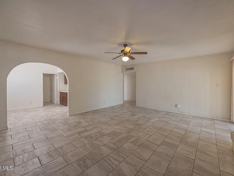 3329 Running Deer Dr — Photo 7