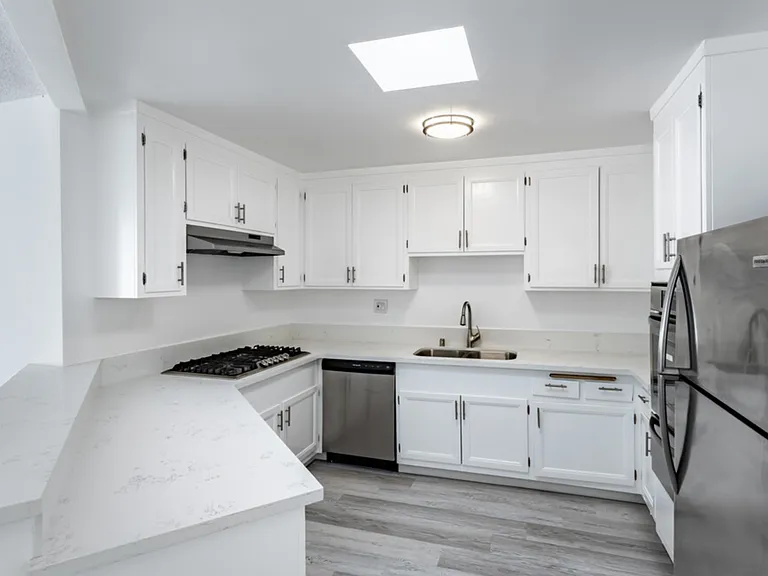 443 S Oakhurst Ave — Photo 19