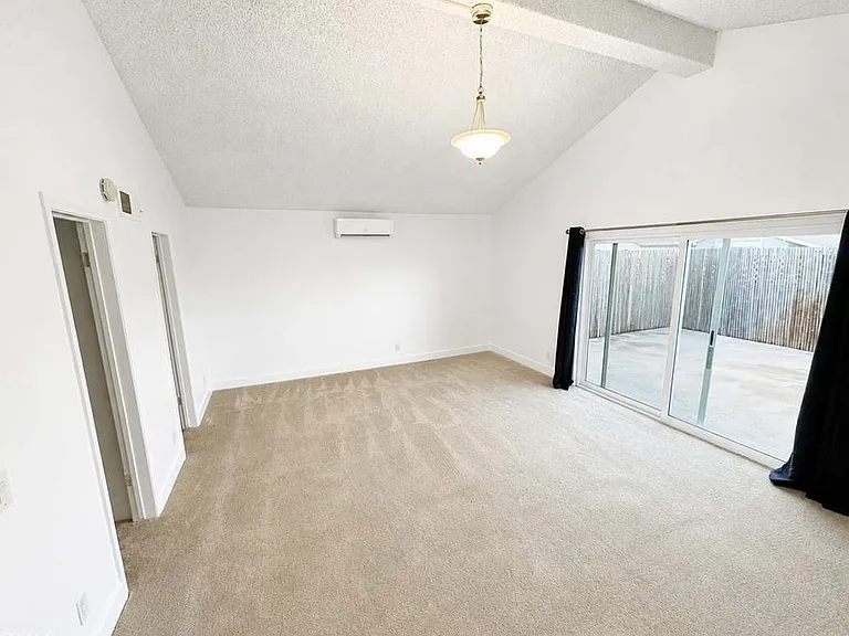 14222 Enfield Cir — Photo 11