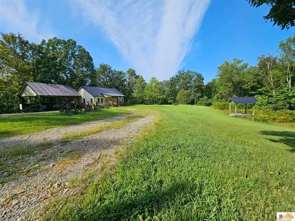 375 Fudge Rd, Breeding, KY 42715