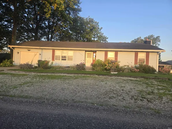 17593 Juniper Rd, Argos, IN 46501
