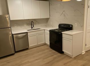 260 Fleming Rd #B, Charleston, SC 29412