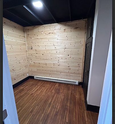 5th image of 129 1/2 S Main St #1