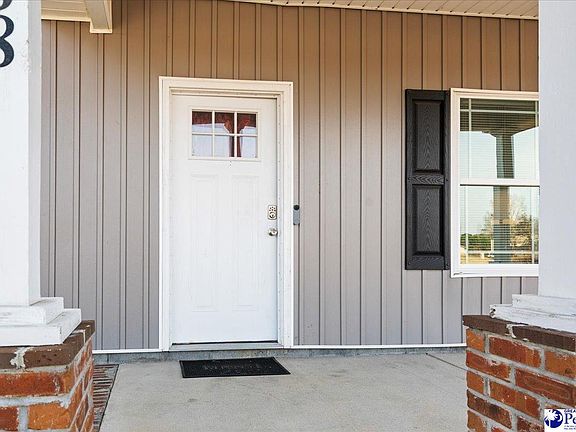 3rd image of 908 E Candy Ln