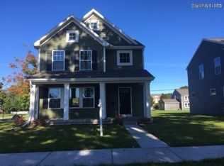 320 Monroe Ave, Muskegon, MI 49440