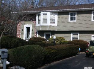 349 Jamaica Ave, Medford, NY 11763