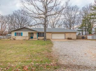 22807 Pioneer Dr, Lebanon, MO 65536