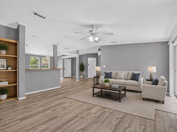 3rd image of 357 Walters Pl