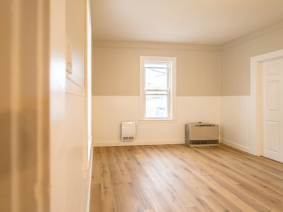 Living room / Kitchen