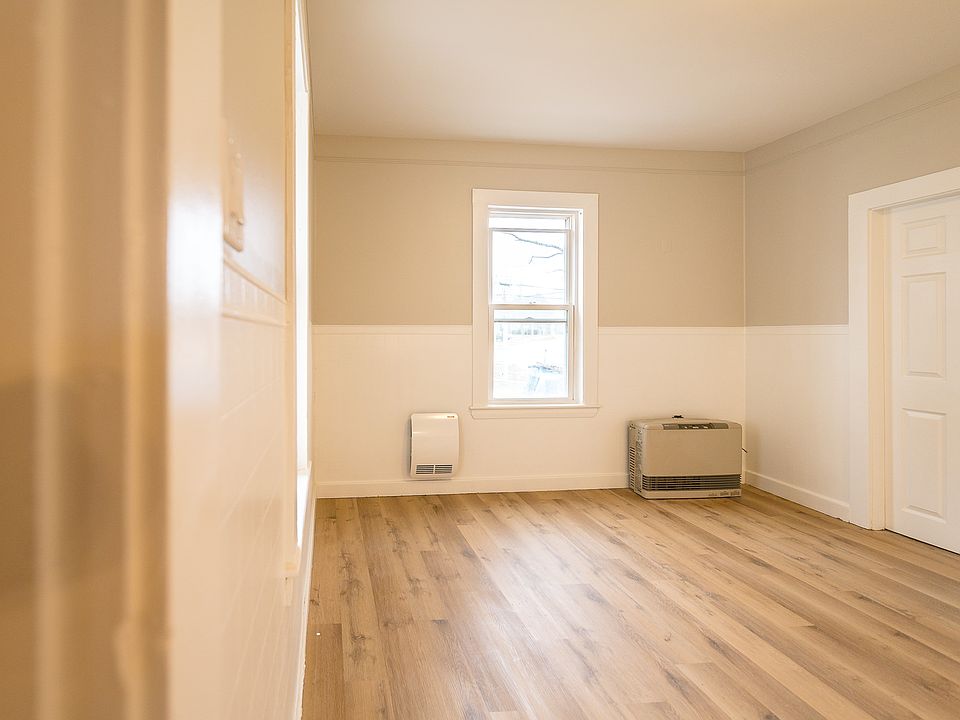 Living room / Kitchen