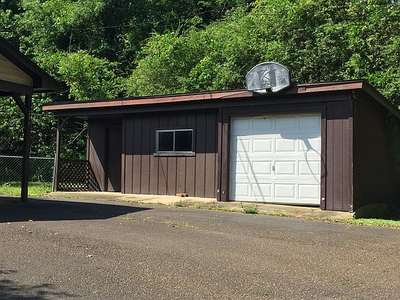 4th image of 211 Dogwood Dr