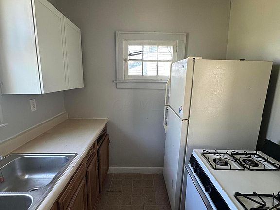 4th image of 1088 E 17th Ave