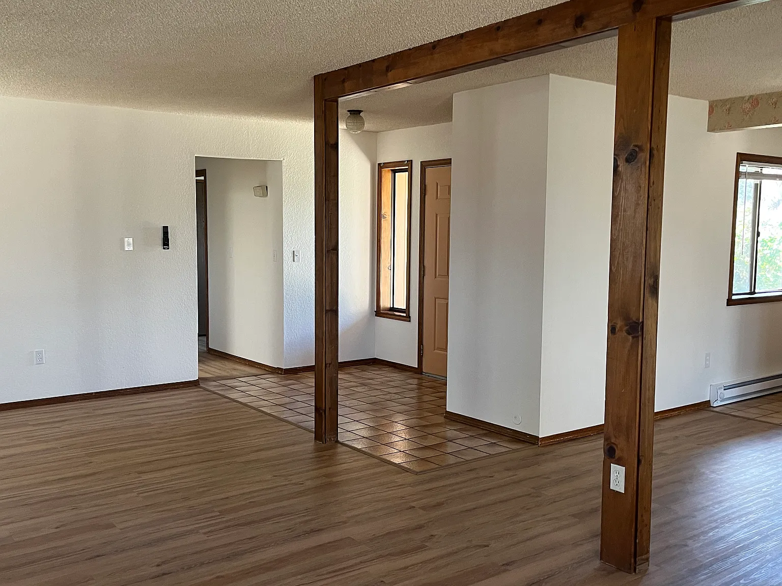 3 bed, 1200 sqft, $1,800 — Photo 3