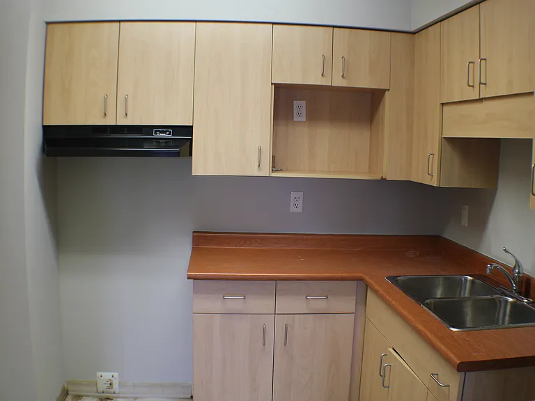 375 Scott St — Photo 22