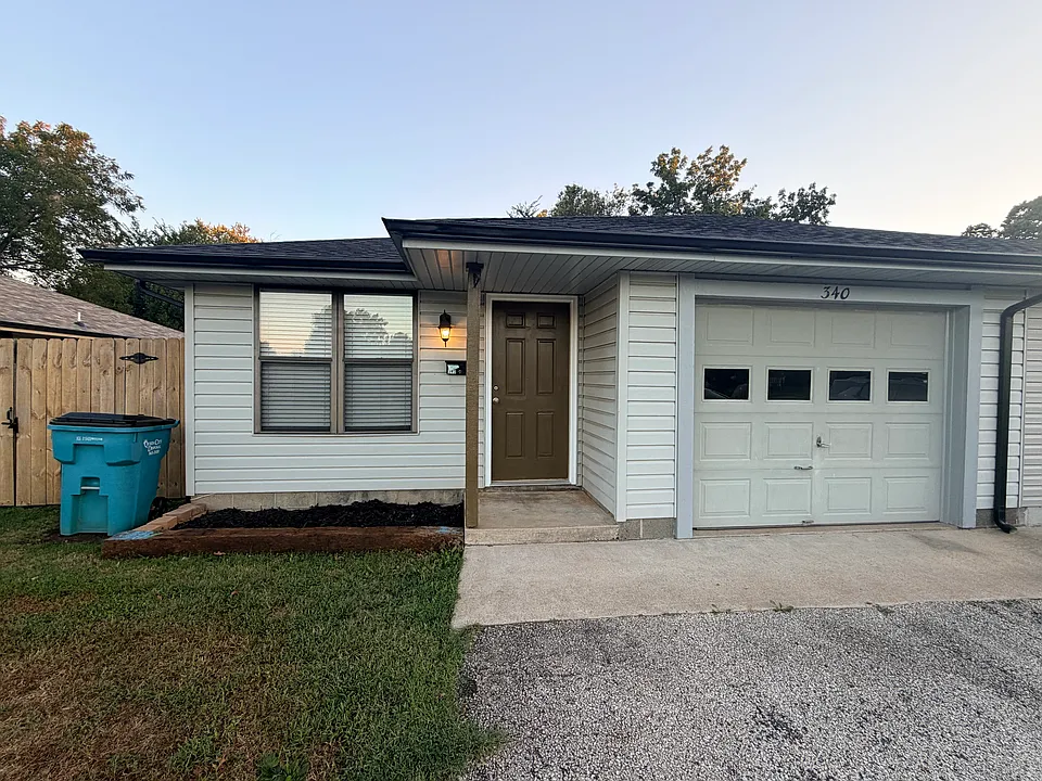 340 W Elm St