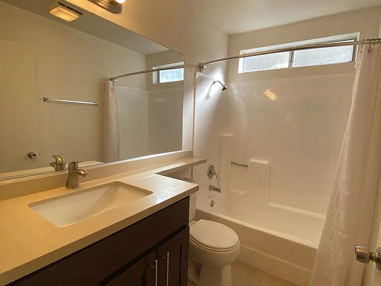 B & B Apartments — Photo 24