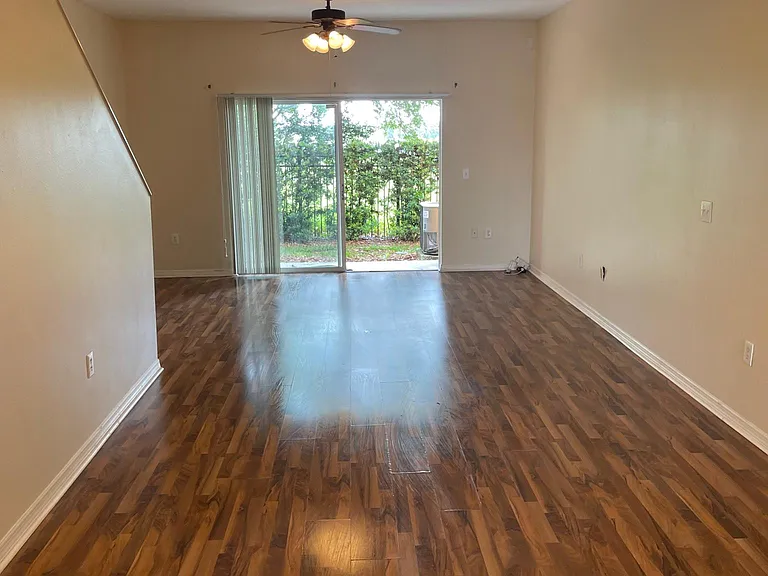 4213 Winding Vine Dr — Photo 8