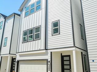 426 Sikes St #B, Houston, TX 77018
