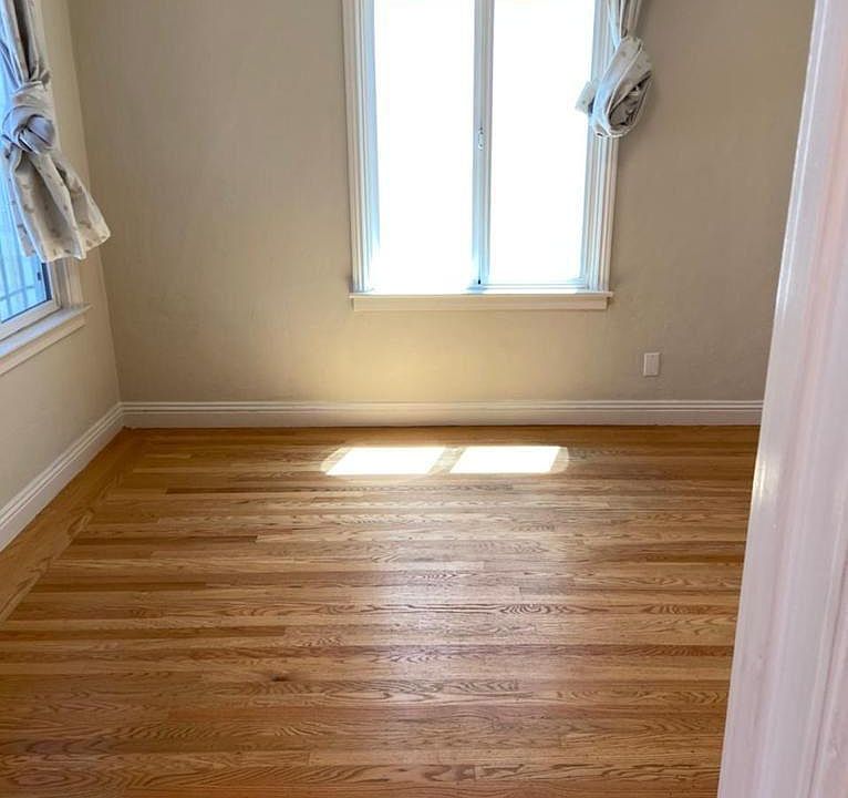 1st image of 438 Willits St #438