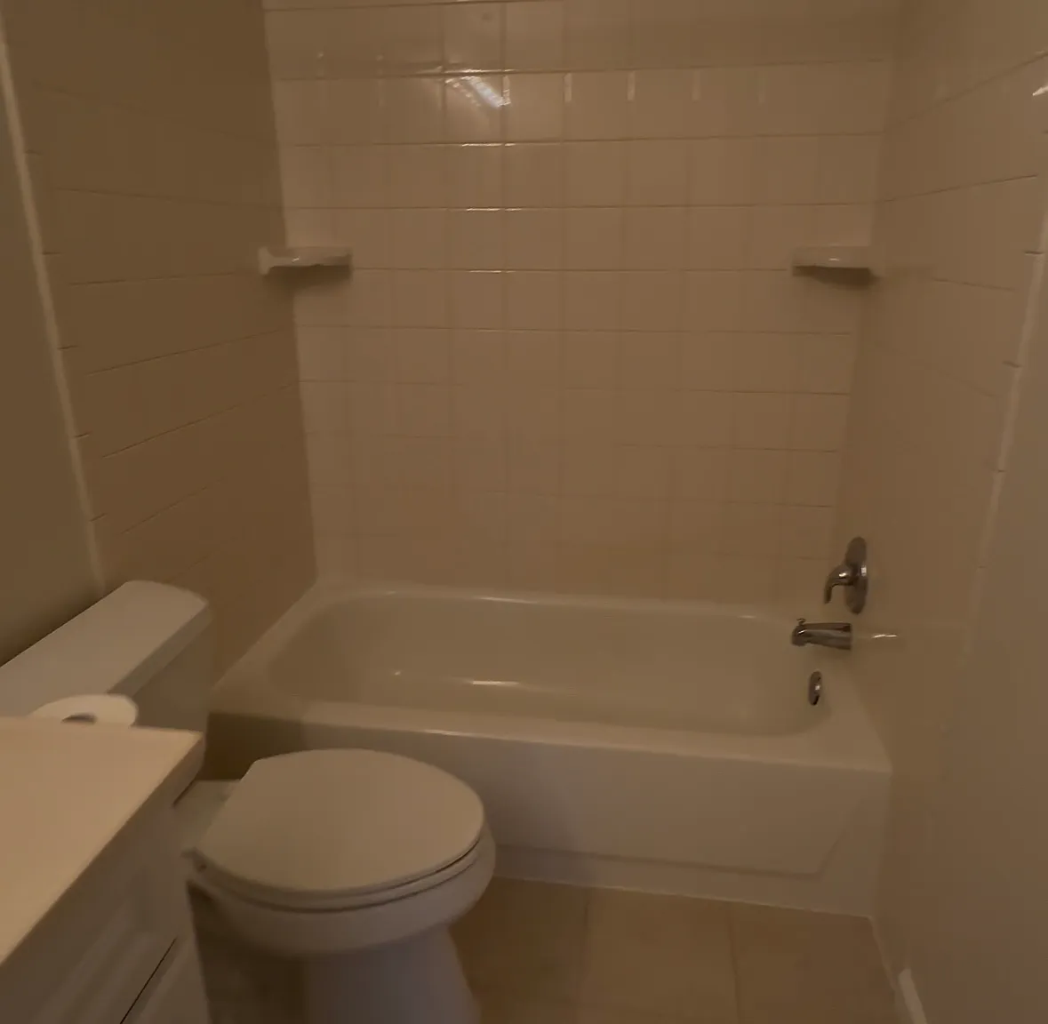 2 bed, 925 sqft, $2,100 — Photo 3