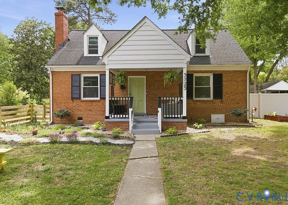 1st image of 5725 Thorndale Ln