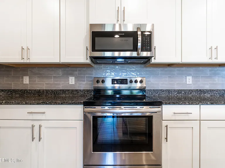146 Castro Ct — Photo 5