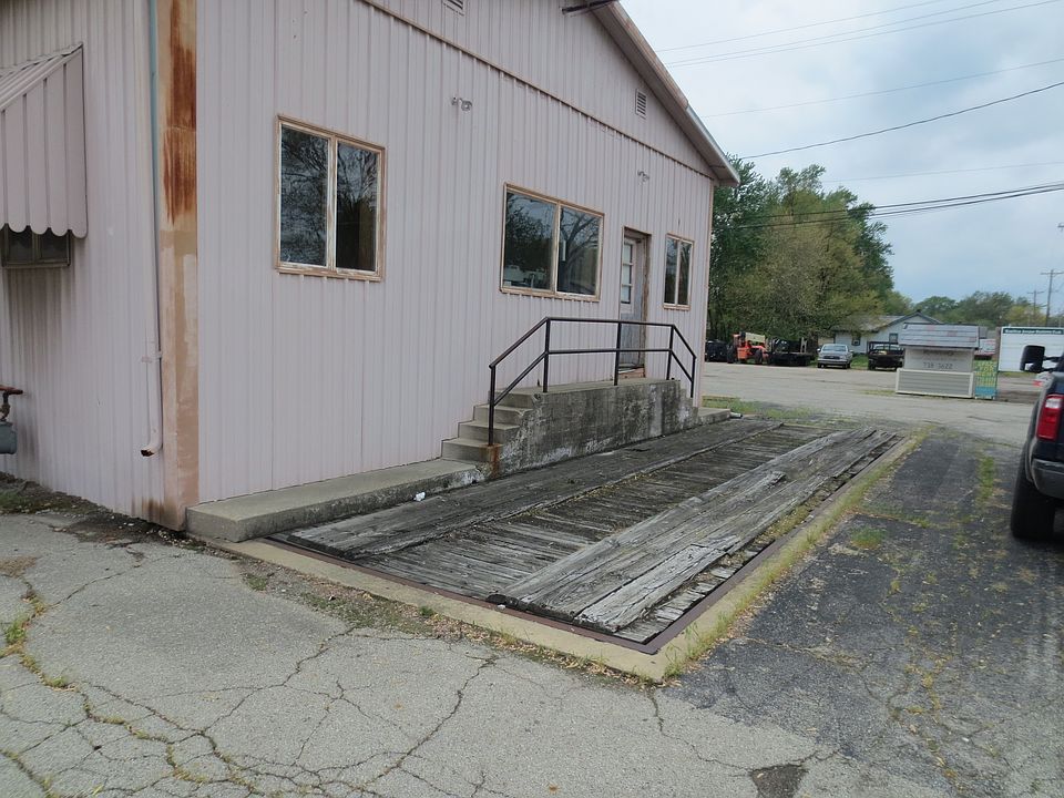 2nd image of 755 Hamilton Ave