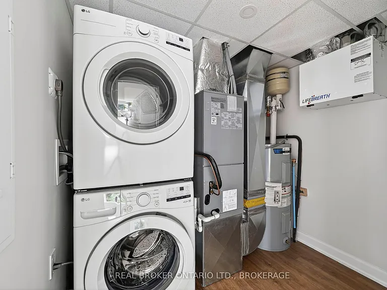 600 2nd St E #10B — Photo 15