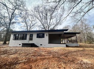 150 Chesterfield Rd, Mooresboro, NC 28114