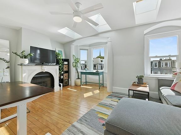 3rd image of 572 East Broadway