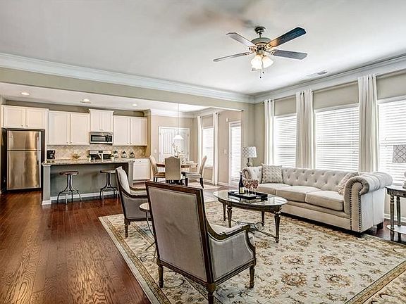 5th image of 53 Thorndale Ln
