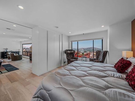 5th image of 352 Chestnut St #Penthouse