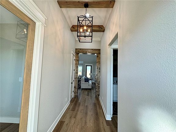 5th image of 7425 Garrison Creek Dr
