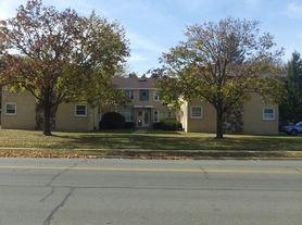 635 N Lake Ave, Twin Lakes, WI