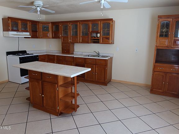 4th image of 564 Mayapan Dr
