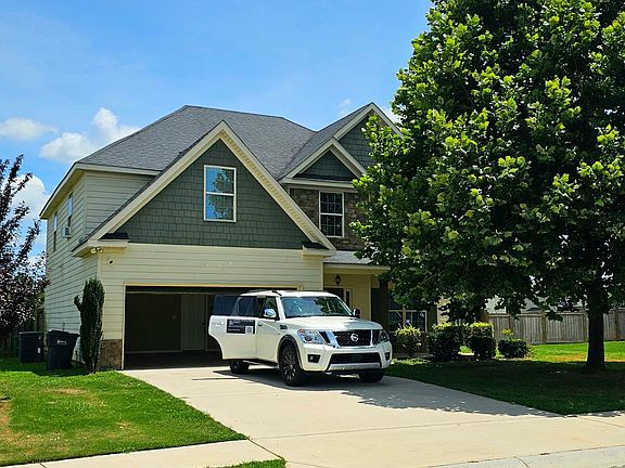 2nd image of 104 Brown Thrasher Ln